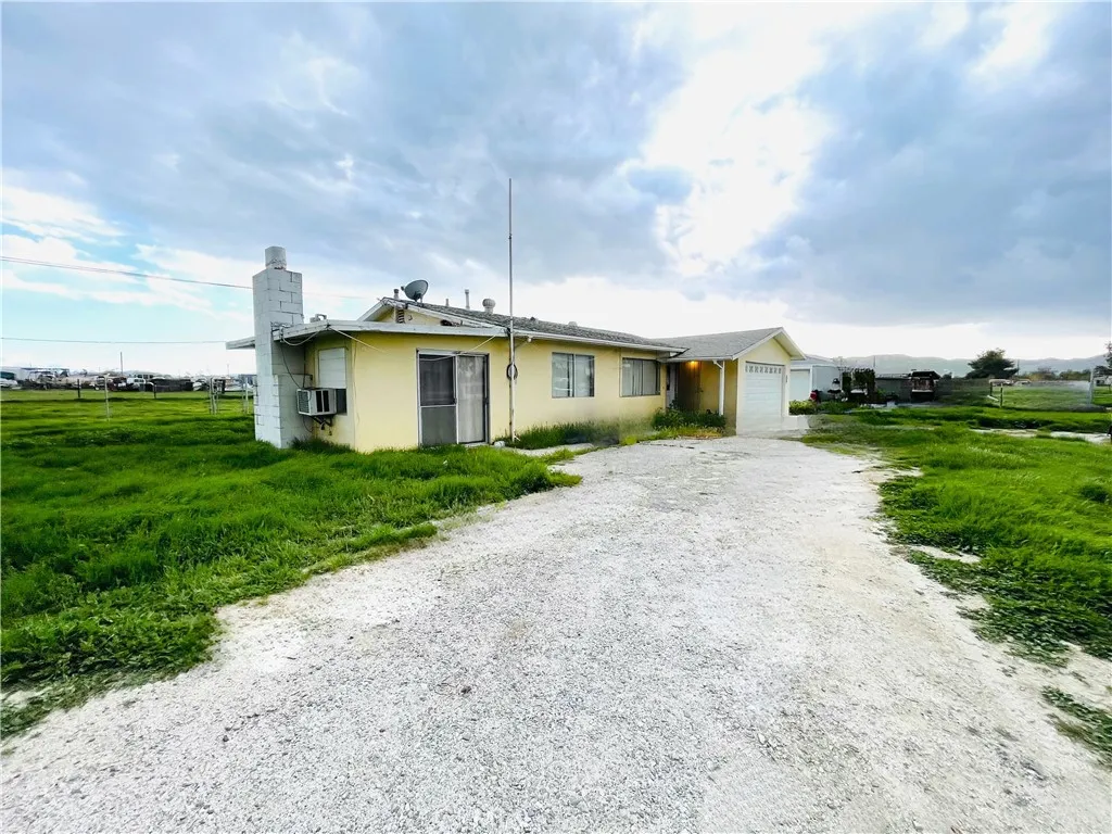 1380 Cottonwood Avenue, San Jacinto, California 92582 home-pic-4